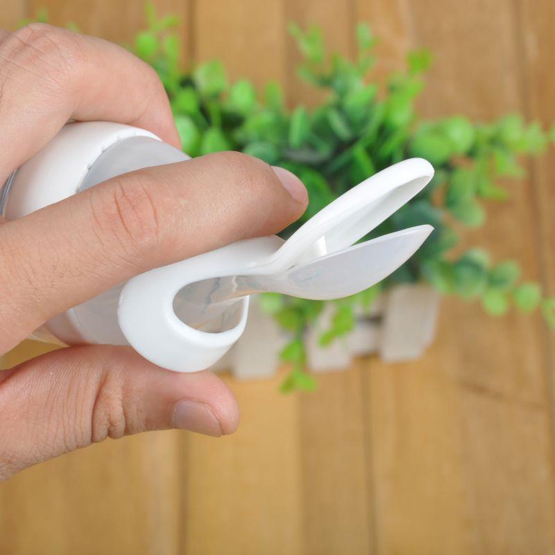 Easy & Clean Feeding