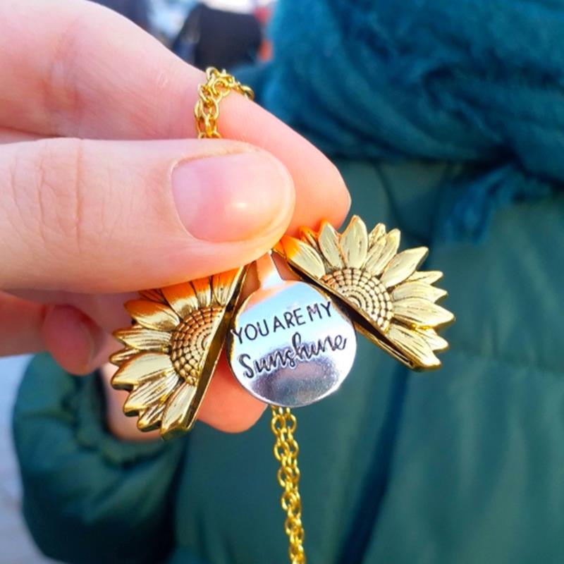 sunflower necklace gold